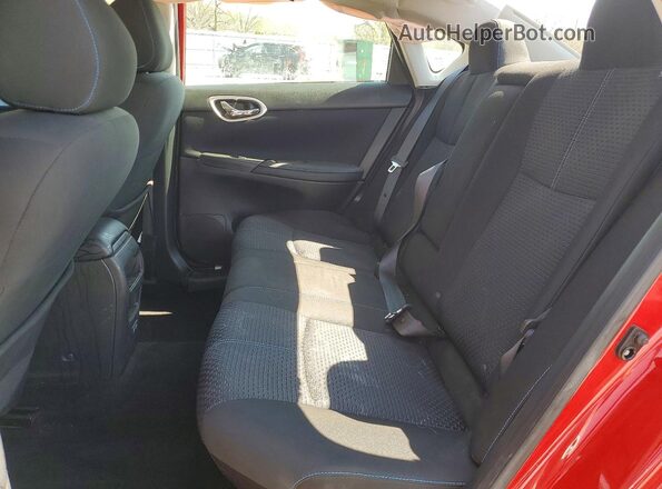 3N1AB7AP5JY206623 2018 NISSAN SENTRA Red Vista de los asientos traseros