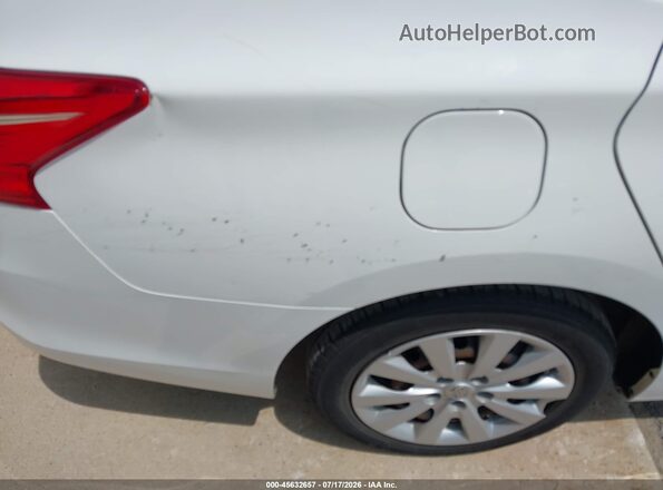 3N1AB7AP5JY224149 2018 NISSAN SENTRA Белый Вид спереди