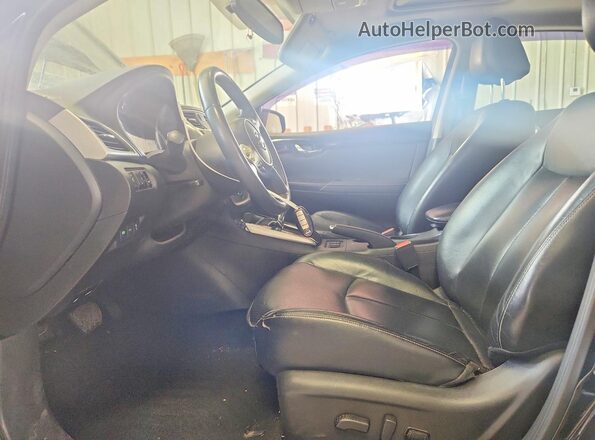 3N1AB7AP5JY228668 2018 NISSAN SENTRA Черный Вид салона спереди