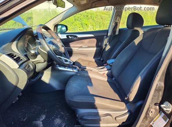 3N1AB7AP5JY286733 2018 NISSAN SENTRA Black Front interior view