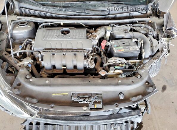 3N1AB7AP5JY316328 2018 NISSAN SENTRA Gray Widok wnętrza z tyłu