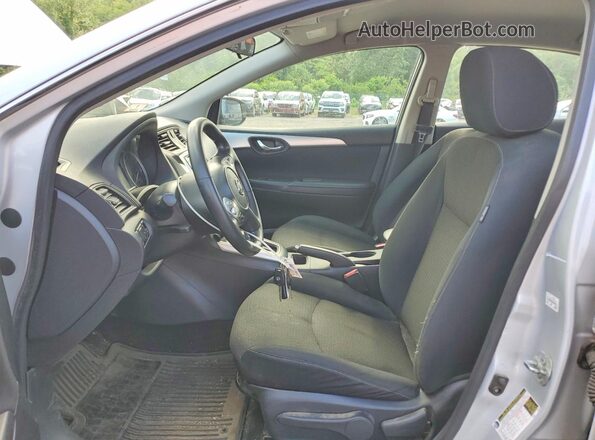 3N1AB7AP5KY244211 2019 NISSAN SENTRA Silver Widok wnętrza z przodu