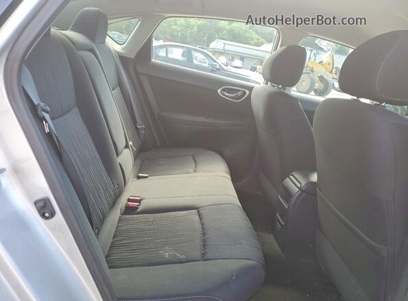 3N1AB7AP5KY245827 2019 NISSAN SENTRA Silver Vista de los asientos traseros