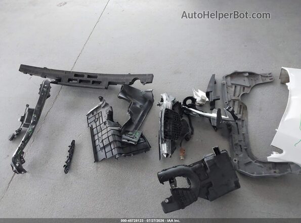 3N1AB7AP5KY313141 2019 NISSAN SENTRA White Instrument cluster view