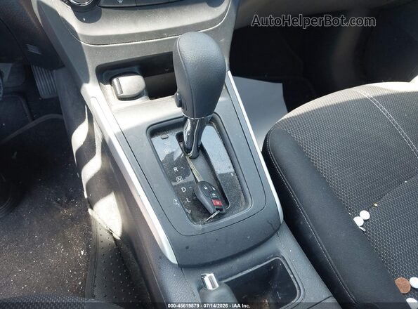3N1AB7AP6HY228009 2017 NISSAN SENTRA Gray Widok deski rozdzielczej