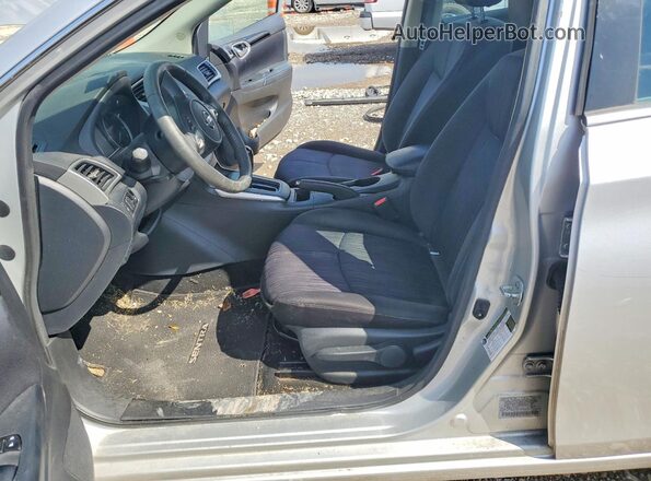 3N1AB7AP6HY292017 2017 NISSAN SENTRA Silver Вид салону спереду