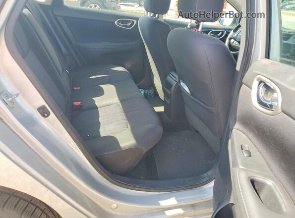 3N1AB7AP6HY292017 2017 NISSAN SENTRA Silver Вид задніх сидінь
