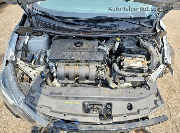 3N1AB7AP6JL663373 2018 NISSAN SENTRA Silver Rear interior view