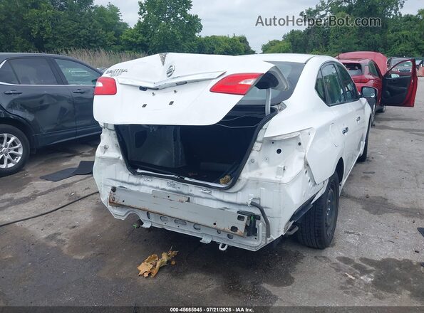 3N1AB7AP6JY211670 2018 NISSAN SENTRA Белый Вид спереди