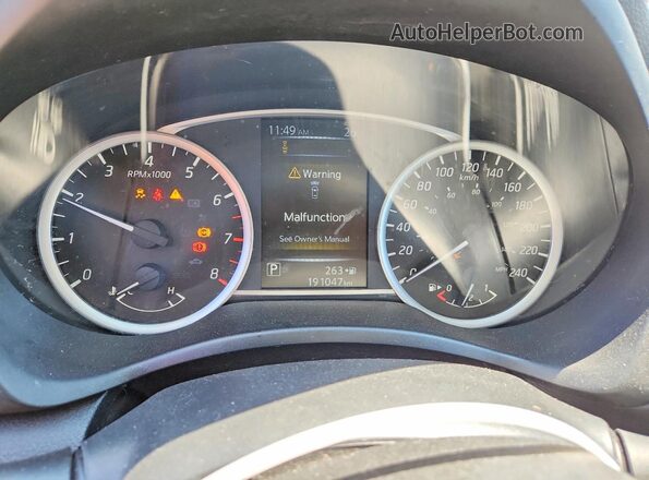 3N1AB7AP6JY301272 2018 NISSAN SENTRA Blue Widok zestawu wskaźników