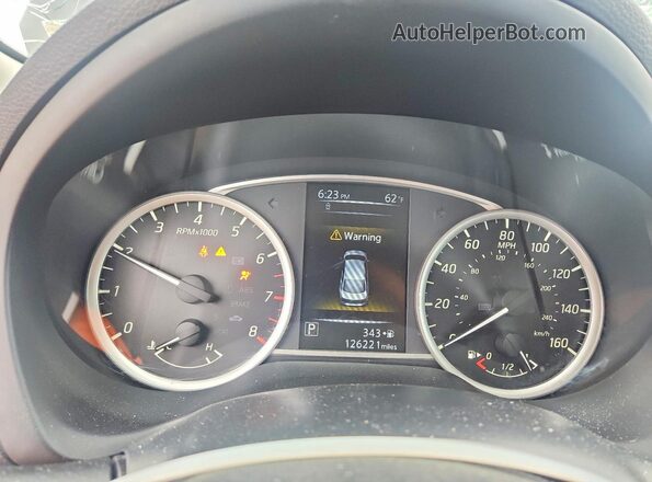3N1AB7AP6JY338449 2018 NISSAN SENTRA Черный Вид щитка приборов