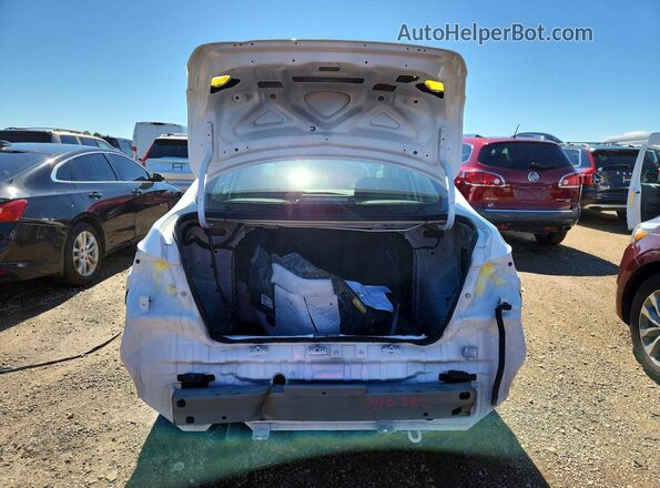 3N1AB7AP6KY266315 2019 NISSAN SENTRA White Հետևի տեսք