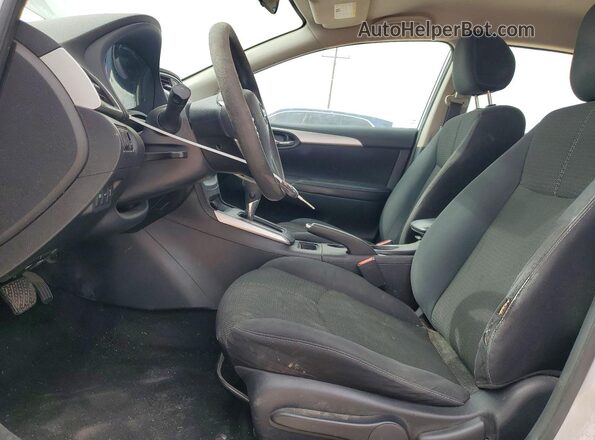 3N1AB7AP7GY257744 2016 NISSAN SENTRA Silver Front interior view