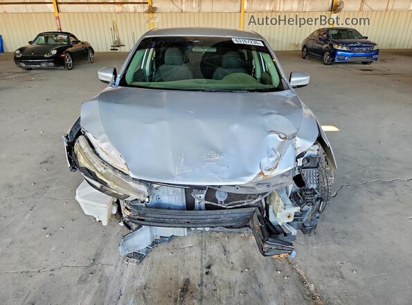 3N1AB7AP7GY291358 2016 NISSAN SENTRA Silver Widok z przodu
