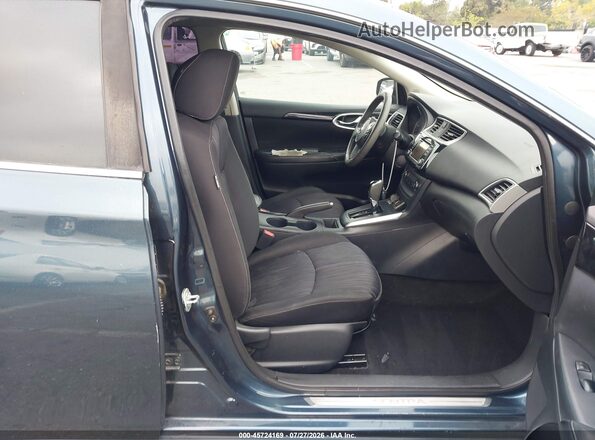 3N1AB7AP7HY291118 2017 NISSAN SENTRA Синий Вид салона спереди