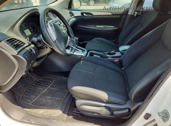 3N1AB7AP7HY299249 2017 NISSAN SENTRA Белый Вид салона спереди