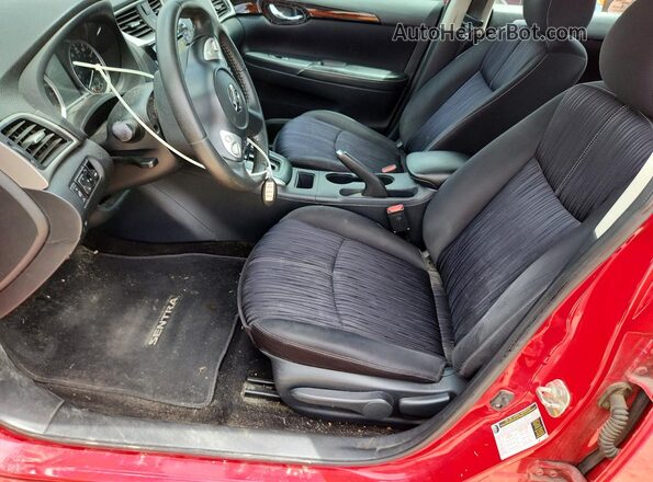 3N1AB7AP7HY370126 2017 NISSAN SENTRA Красный Вид салона спереди