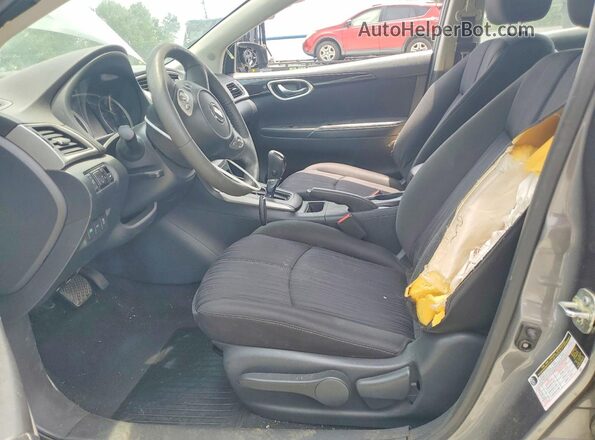3N1AB7AP7HY370255 2017 NISSAN SENTRA Серый Вид салона спереди