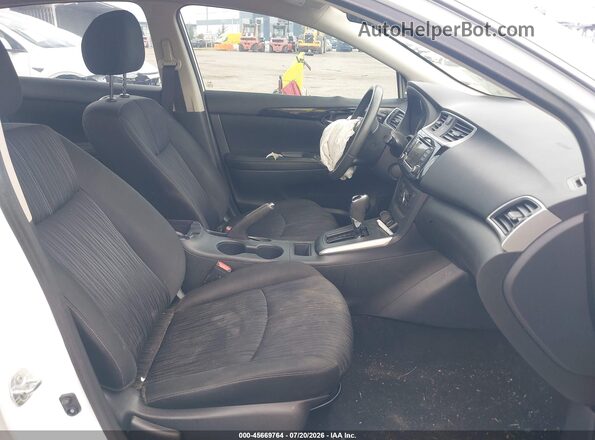 3N1AB7AP7JY229692 2018 NISSAN SENTRA White Front interior view