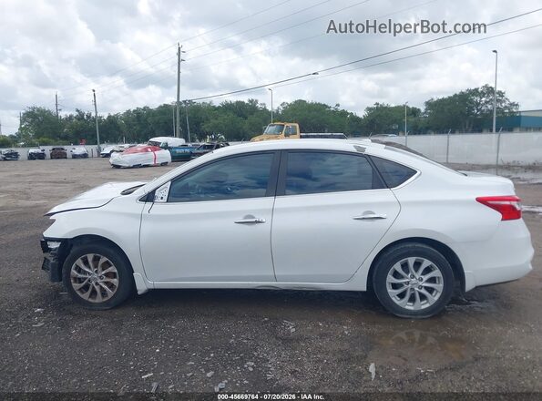 3N1AB7AP7JY229692 2018 NISSAN SENTRA White 360 interior view