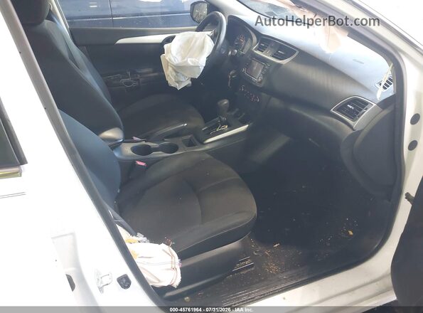 3N1AB7AP7JY232771 2018 NISSAN SENTRA White წინა სალონის ხედი