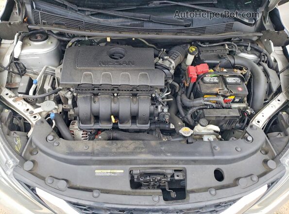 3N1AB7AP7JY247559 2018 NISSAN SENTRA Silver Widok wnętrza z tyłu