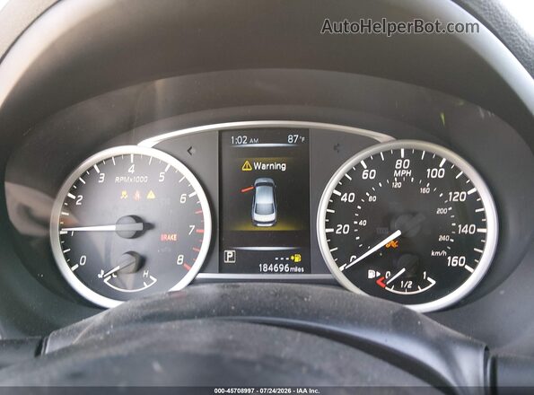 3N1AB7AP7JY281713 2018 NISSAN SENTRA Белый Вид задних сидений