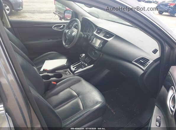 3N1AB7AP7JY317979 2018 NISSAN SENTRA Серый Вид салона спереди