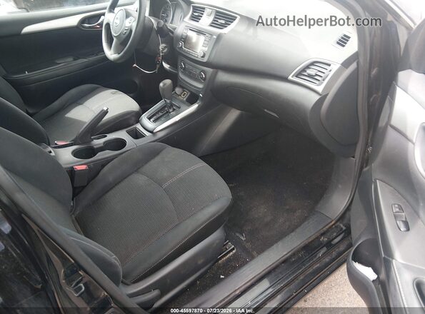 3N1AB7AP7JY324267 2018 NISSAN SENTRA Черный Вид салона спереди