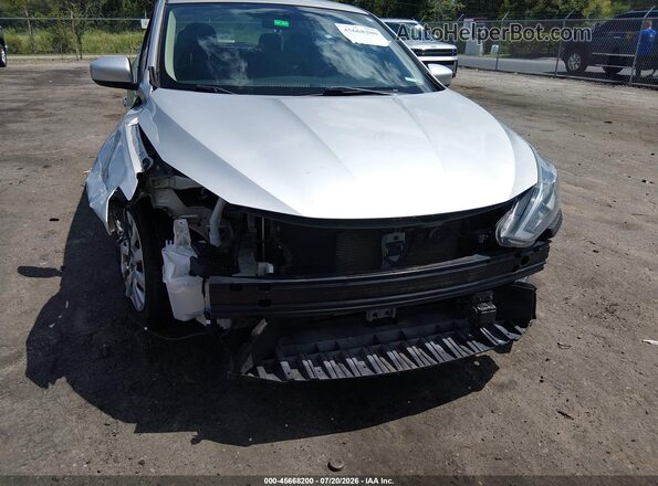 3N1AB7AP7JY340971 2018 NISSAN SENTRA Silver Vista frontal