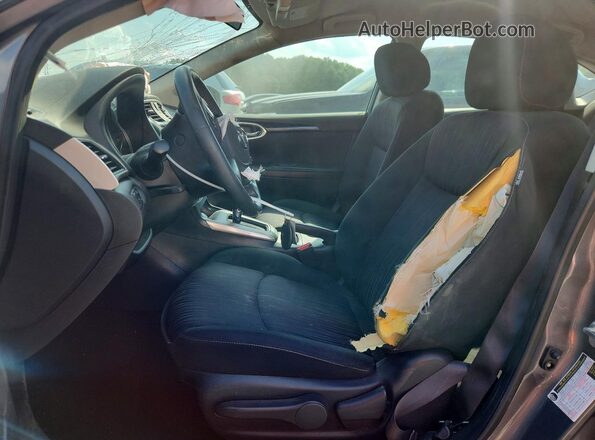 3N1AB7AP7KY391503 2019 NISSAN SENTRA Gray Вид салону спереду