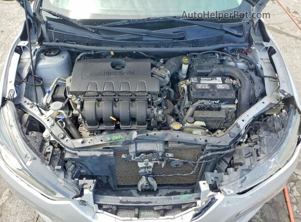 3N1AB7AP8HL694070 2017 NISSAN SENTRA Серебряный Вид задней части салона