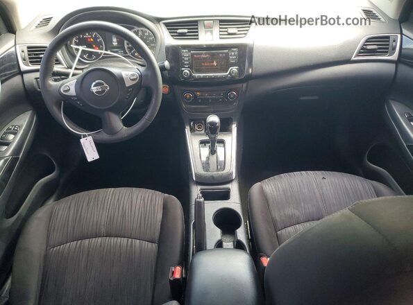 3N1AB7AP8HL694070 2017 NISSAN SENTRA Серебряный Вид панели приборов