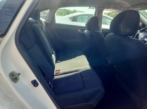 3N1AB7AP8HL715581 2017 NISSAN SENTRA White Rear seats view