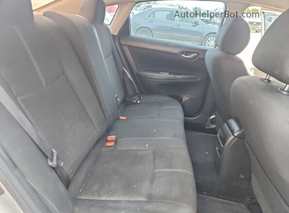 3N1AB7AP8HY332971 2017 NISSAN SENTRA Silver Вид задніх сидінь