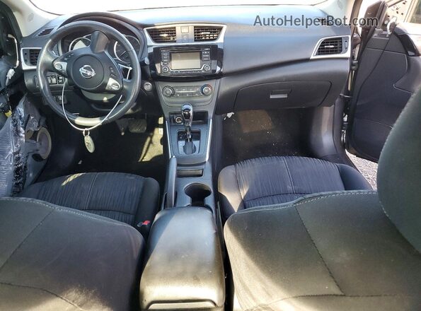 3N1AB7AP8HY357708 2017 NISSAN SENTRA Серебряный Вид панели приборов