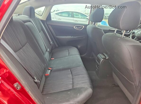 3N1AB7AP8JL616880 2018 NISSAN SENTRA Red Widok tylnych siedzeń