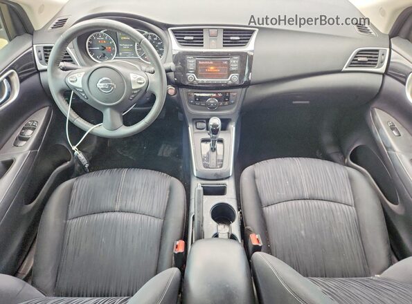 3N1AB7AP8JL616880 2018 NISSAN SENTRA Red Widok deski rozdzielczej
