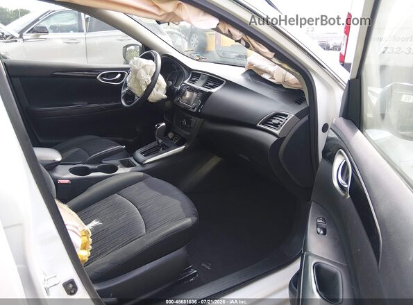 3N1AB7AP8JL662578 2018 NISSAN SENTRA White Вид салону спереду