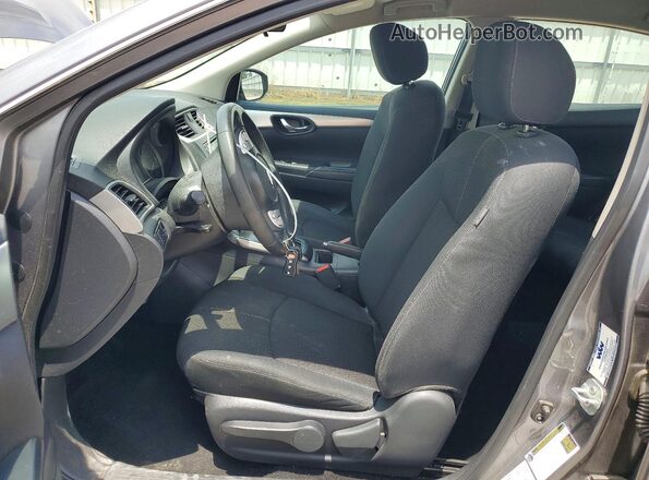 3N1AB7AP8JY240202 2018 NISSAN SENTRA Серый Вид салона спереди