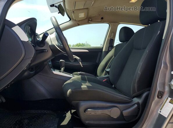 3N1AB7AP8JY254746 2018 NISSAN SENTRA Серый Вид салона спереди