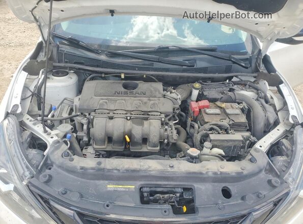 3N1AB7AP8JY272406 2018 NISSAN SENTRA White Rear interior view