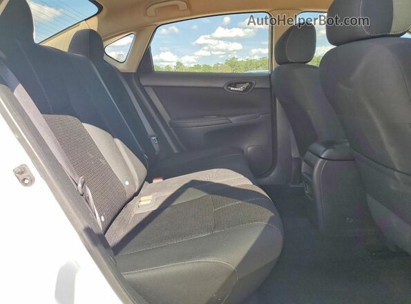 3N1AB7AP8JY274284 2018 NISSAN SENTRA Белый Вид задних сидений