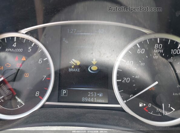 3N1AB7AP8JY315724 2018 NISSAN SENTRA Gray Widok tylnych siedzeń
