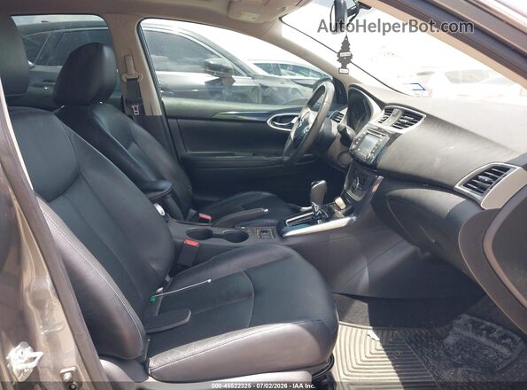 3N1AB7AP8JY315724 2018 NISSAN SENTRA Gray Widok wnętrza z przodu