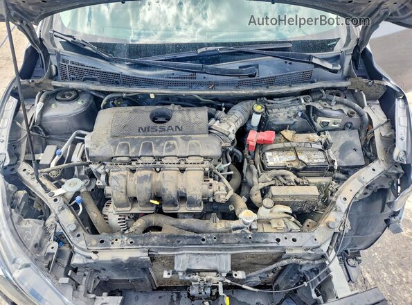 3N1AB7AP8JY332491 2018 NISSAN SENTRA Gray Widok wnętrza z tyłu