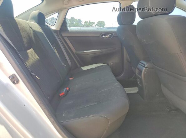 3N1AB7AP8JY336959 2018 NISSAN SENTRA Silver უკანა სავარძლების ხედი
