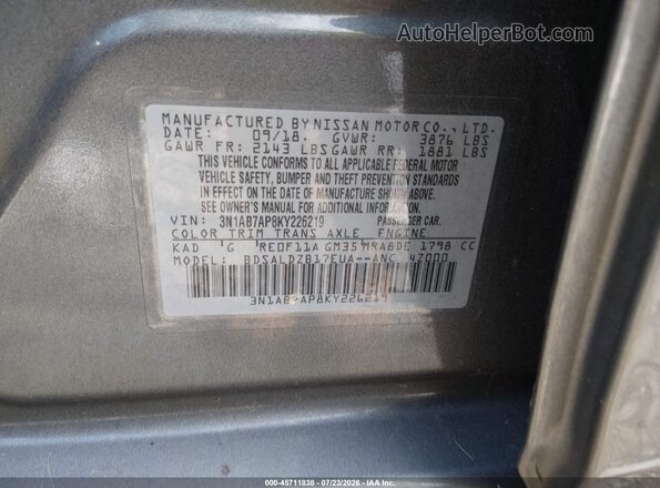 3N1AB7AP8KY226219 2019 NISSAN SENTRA Gray Vista del compartimento del motor