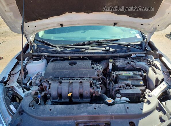 3N1AB7AP8KY290857 2019 NISSAN SENTRA White Widok wnętrza z tyłu