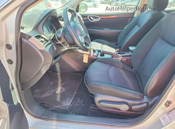 3N1AB7AP8KY368294 2019 NISSAN SENTRA Silver Սալոնի դիմացի տեսք
